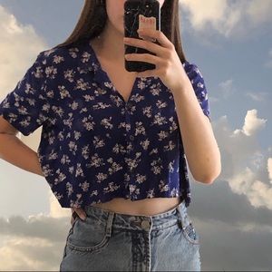 Floral button up tee !